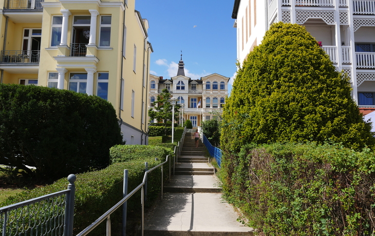 Bäderarchitektur und Strandpromenade im Ostseebad Heringsdorf und Bansin an der Ostsee auf der Insel Usedom