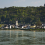 Ausblick auf Osterspai mit Schloß Liebeneck am Rhein, Deutschland